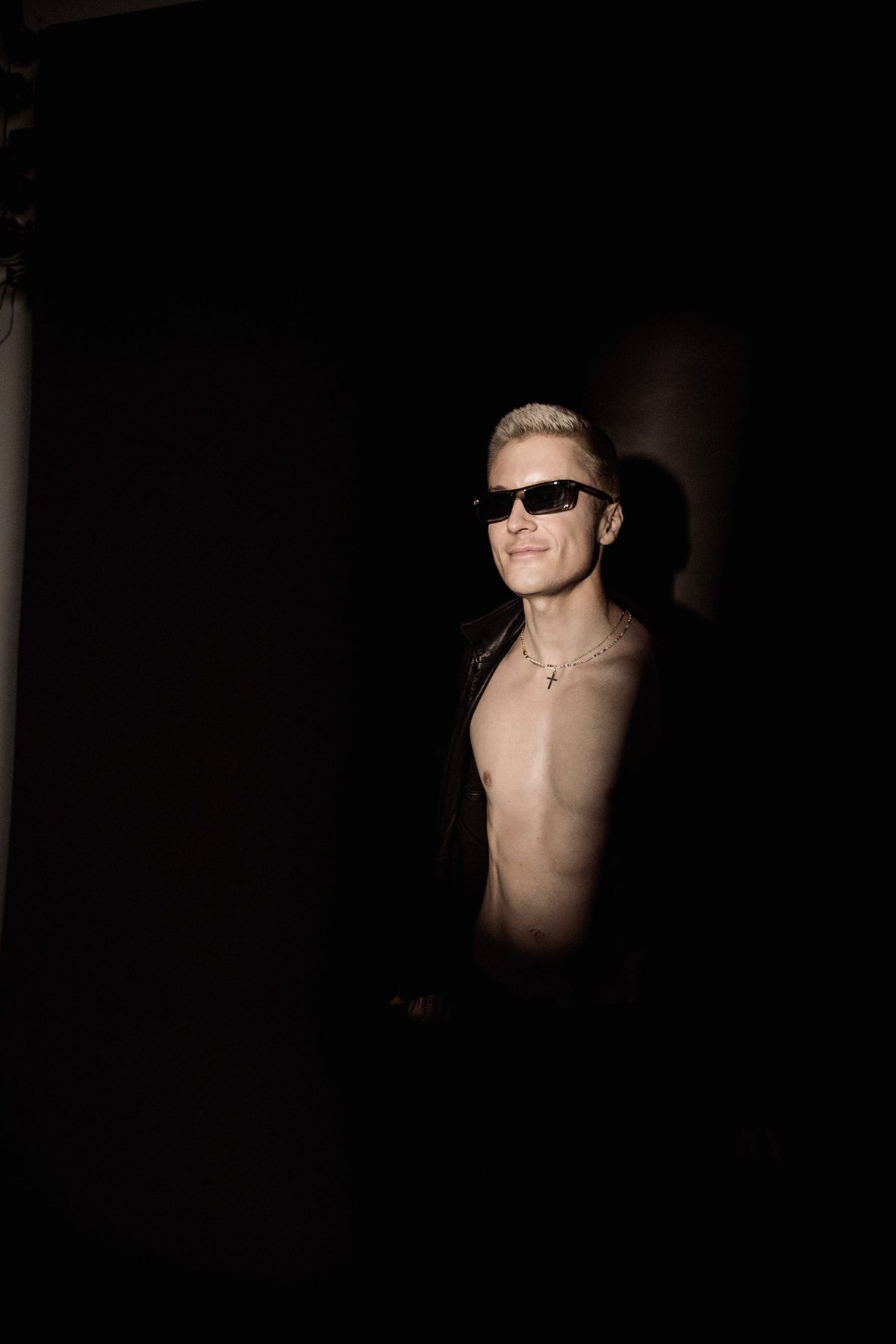 Torso ladder, obsidian deep, exposed pocket construction